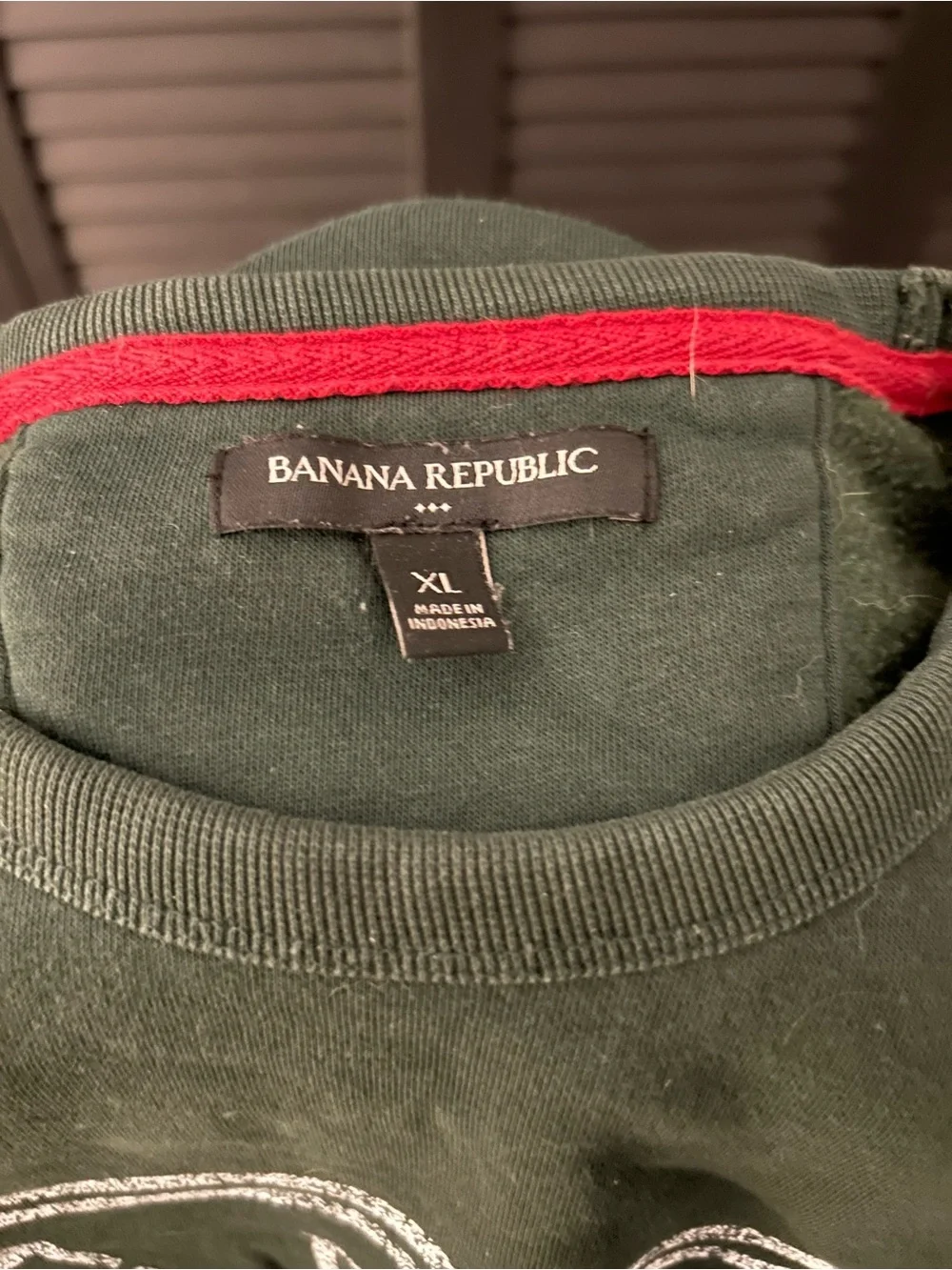Banana Republic Dark Green Crewneck Sweatshirt with White Crest BR 78